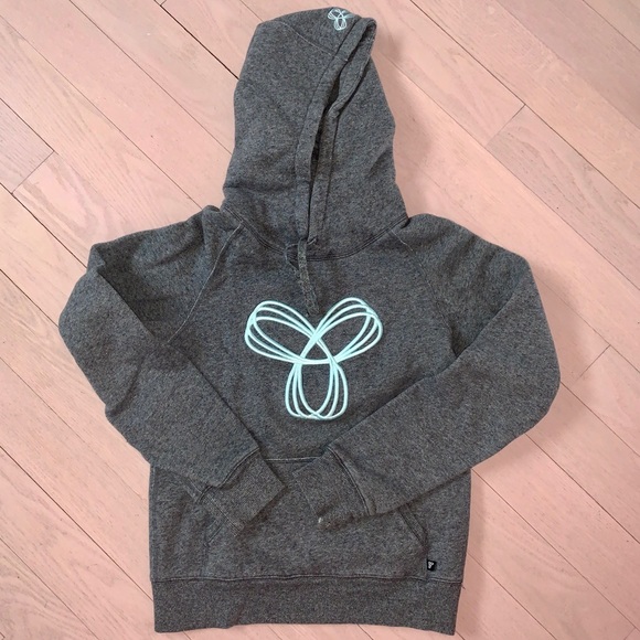 Aritzia TNA Baltic hoodie - Picture 1 of 4